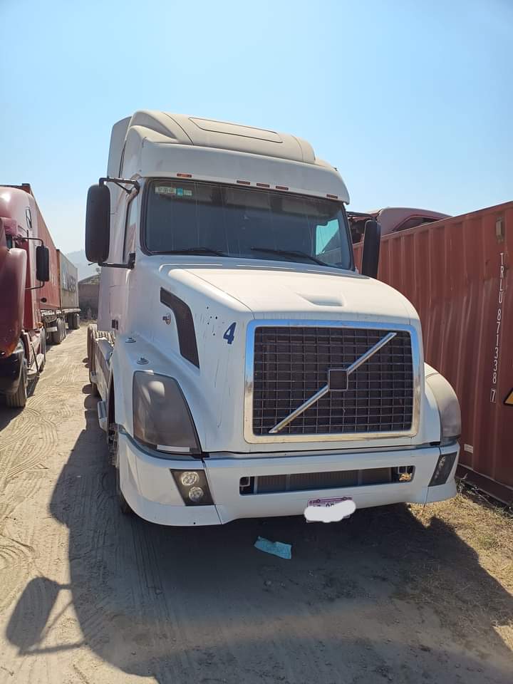 Volvo 2008 – Motor Cummins ISX | Transmisión 10 Velocidades